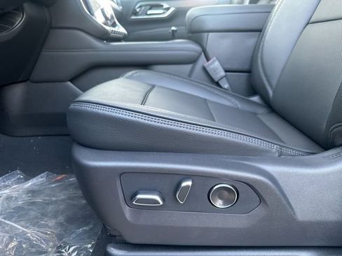 New 2026 GMC Yukon Denali w/ Sun & Power Step Package image 12