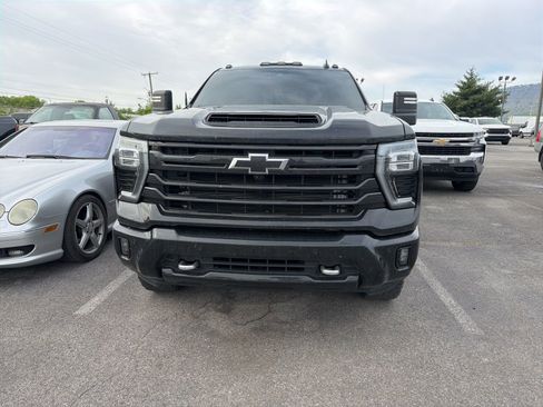 Used 2025 Chevrolet Silverado 2500 High Country w/ High Country Premium Package image 2