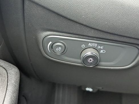 Used 2023 Chevrolet Equinox LT image 20