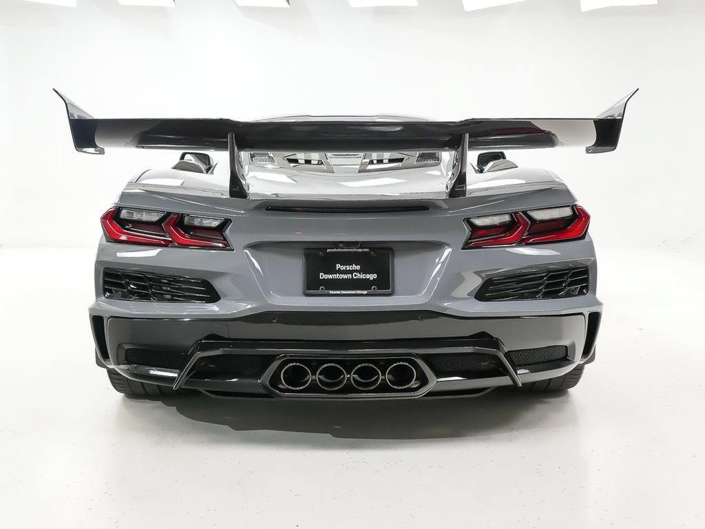 Used 2025 Chevrolet Corvette ZR1 w/ ZR1 Carbon Fiber Aero Package RWD image 11