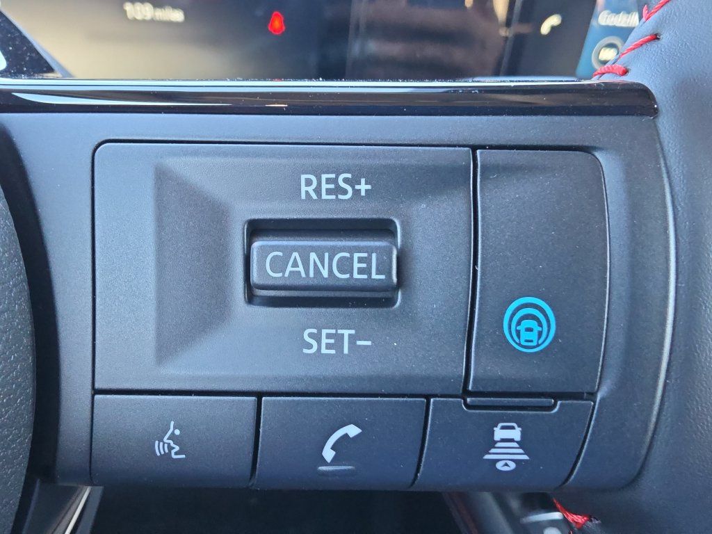 New 2027 Nissan Kicks SR AWD/4WD image 32