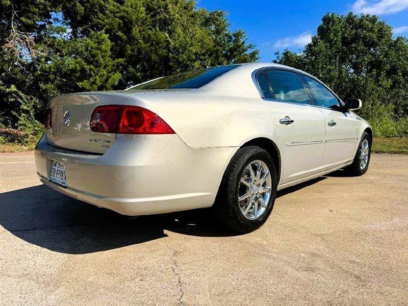 Used 2007 Buick Lucerne CXL w/ Luxury Package FWD image 7