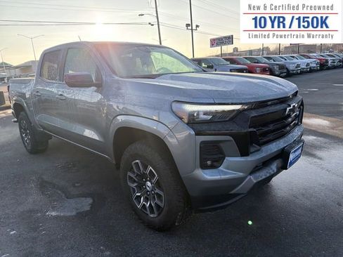 Used 2024 Chevrolet Colorado Z71 w/ Z71 Convenience Package 2 image 3