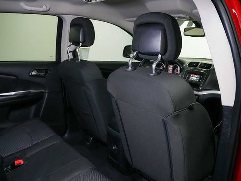 Used 2019 Dodge Journey SE FWD image 23