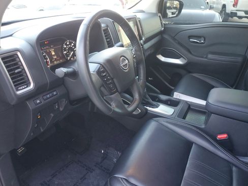 Used 2024 Nissan Frontier SL w/ Technology Package image 15