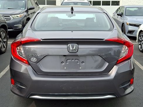 Used 2019 Honda Civic EX image 4