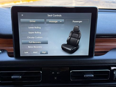 Used 2020 Lincoln Aviator Reserve w/ Equipment Group 202A image 30