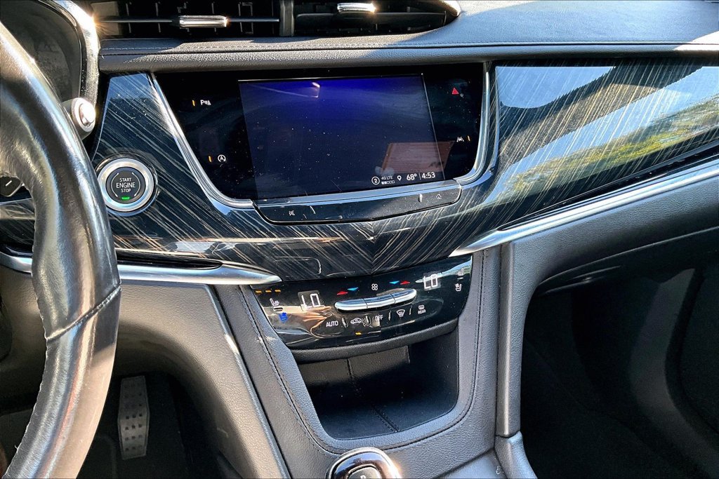 Used 2023 Cadillac XT6 Premium Luxury AWD/4WD image 8