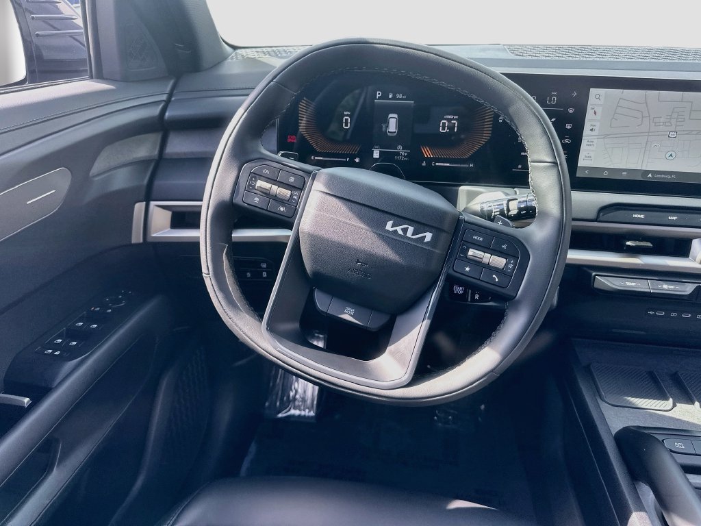 Used 2027 Kia Telluride LX FWD image 21