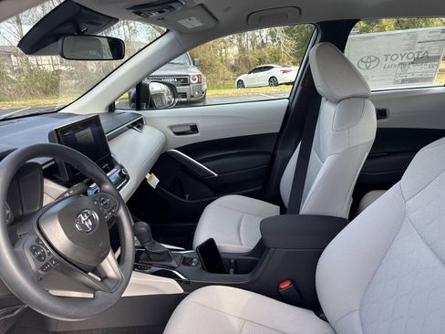 New 2025 Toyota Corolla Cross L image 13
