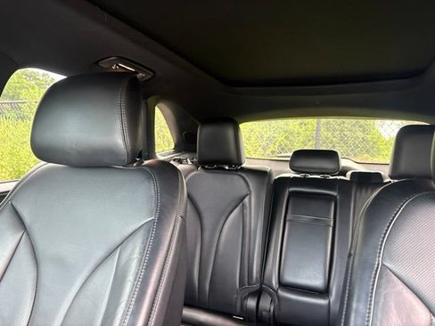 Used 2019 Lincoln MKC Reserve w/ MKC Climate Package FWD image 11
