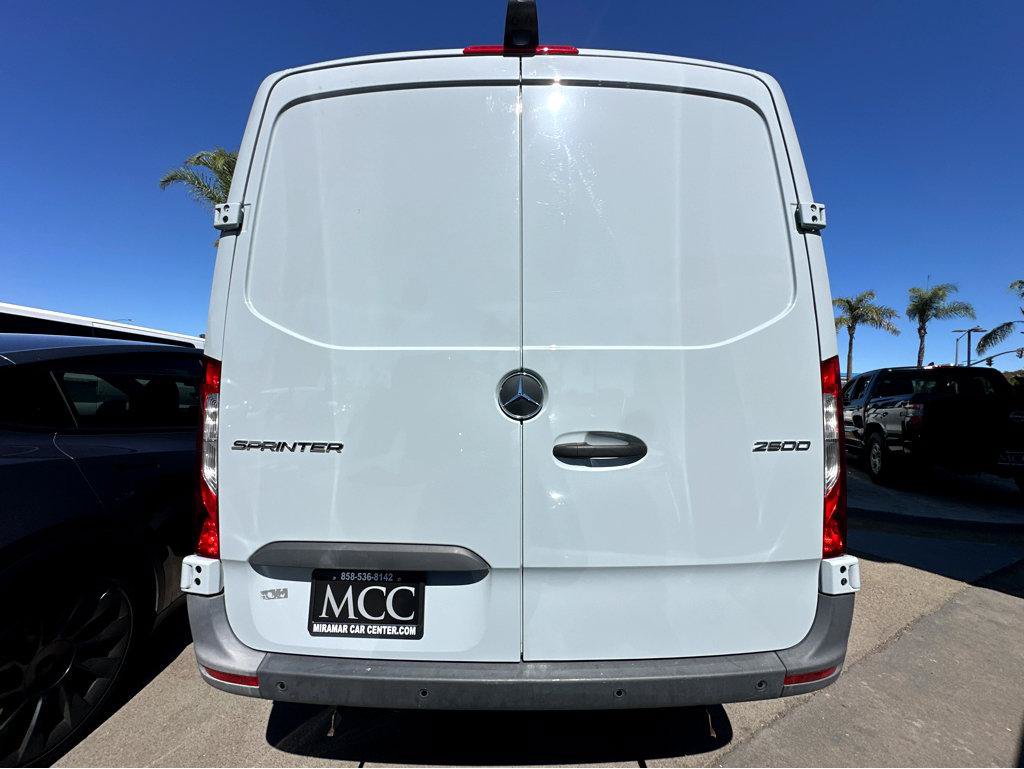 Used 2024 Mercedes-Benz Sprinter 2500 w/ Parking Package image 5