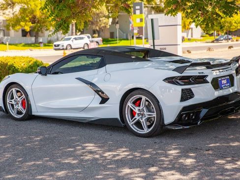 Used 2021 Chevrolet Corvette Stingray Premium Conv w/ Z51 Performance Package image 7