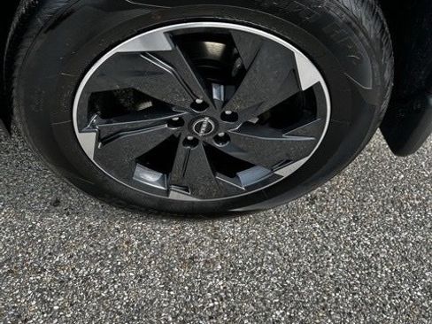 New 2026 Nissan Rogue SV image 9