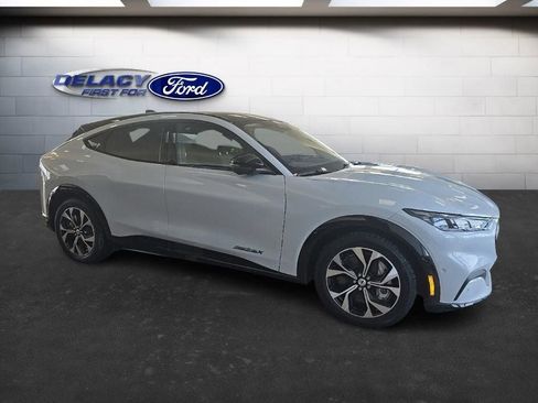 Used 2023 Ford Mustang Mach-E Premium image 7