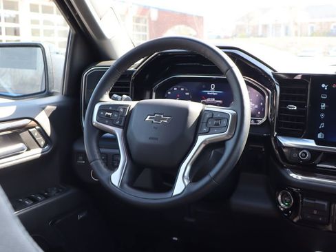 Used 2024 Chevrolet Silverado 1500 RST AWD/4WD image 43