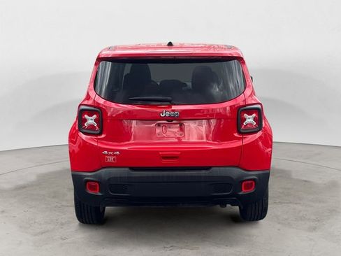 Used 2023 Jeep Renegade Latitude AWD/4WD image 4