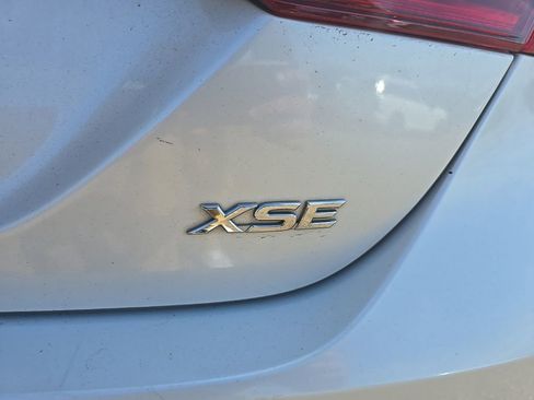 Used 2018 Toyota Camry XSE FWD image 6