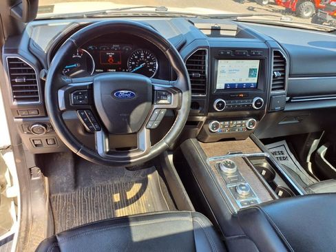 Used 2021 Ford Expedition Limited image 17