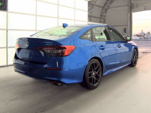 Used 2023 Honda Civic Sport image 6
