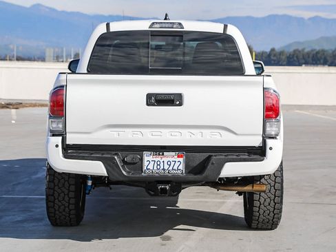 Certified 2020 Toyota Tacoma TRD Sport image 7