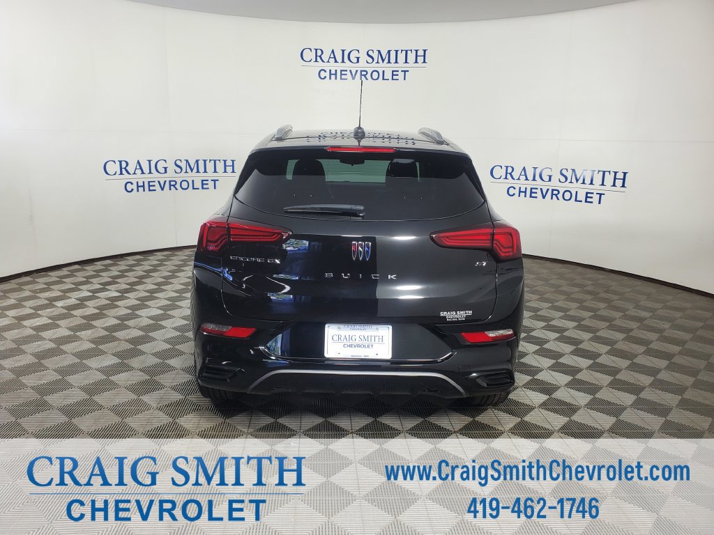 Used 2024 Buick Encore GX Sport Touring FWD image 4