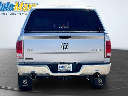 Used 2017 RAM 1500 Laramie AWD/4WD image 9