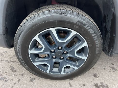 Used 2019 Jeep Compass Trailhawk w/ Popular Equipment Group image 8