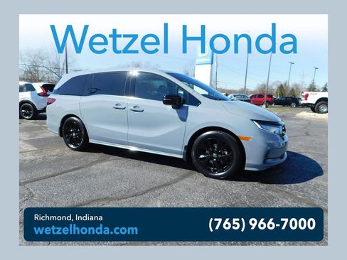 Used 2024 Honda Odyssey Sport image 1