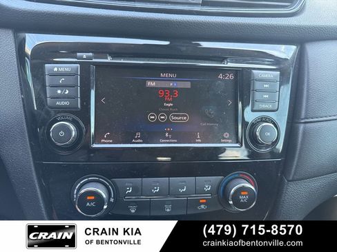 Used 2020 Nissan Rogue S w/ Special Edition Package FWD image 21