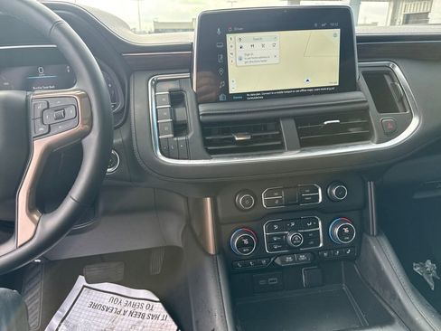 Used 2023 Chevrolet Tahoe High Country image 18