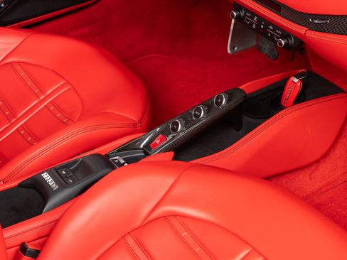 Certified 2021 Ferrari F8 Tributo image 71