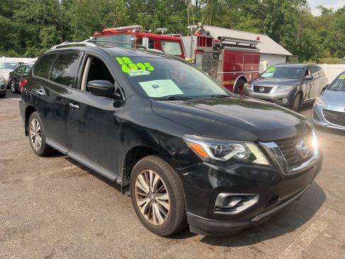 Used 2018 Nissan Pathfinder S AWD/4WD image 5