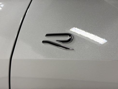 New 2026 Volkswagen Tiguan SE R-Line AWD/4WD image 22