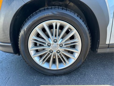 Certified 2021 Hyundai Kona SEL AWD/4WD image 24