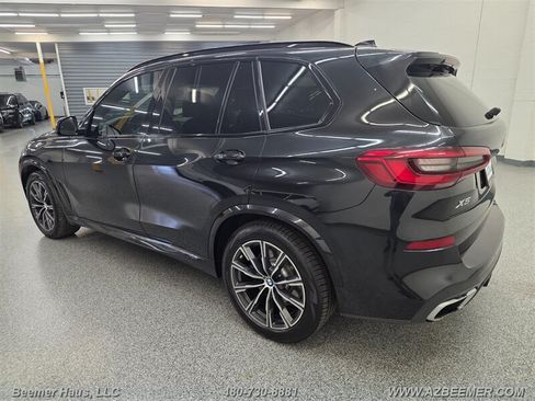 Used 2019 BMW X5 xDrive50i w/ M Sport Package AWD/4WD image 4