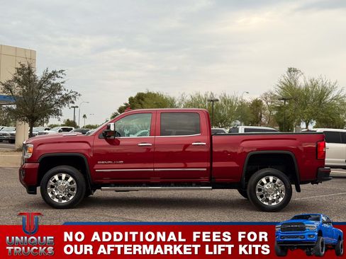 Used 2019 GMC Sierra 2500 Denali w/ Duramax Plus Package image 10