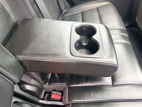 Used 2020 Jeep Grand Cherokee Overland image 25