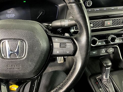 Used 2023 Honda Civic Sport image 11