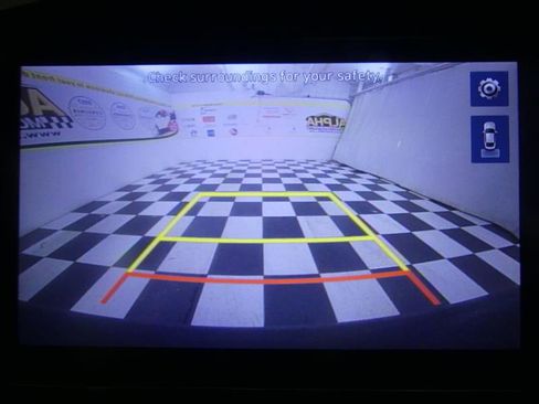 Used 2022 Hyundai Santa Cruz SEL Premium w/ Cargo Package image 8