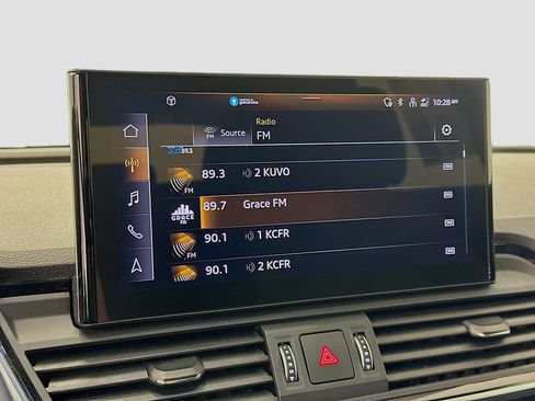 Used 2023 Audi Q5 2.0T Premium w/ Convenience Package image 21