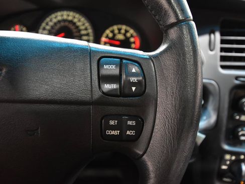 Used 2001 Chevrolet Monte Carlo SS w/ Preferred Equipment Group FWD image 16