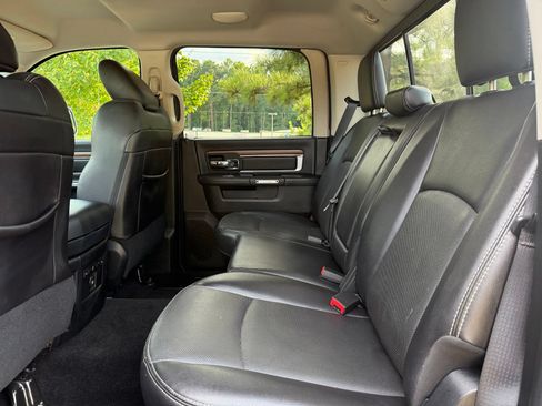 Used 2016 RAM 1500 Laramie AWD/4WD image 36