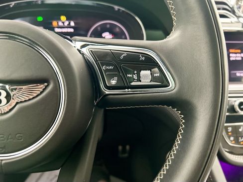 Certified 2021 Bentley Bentayga AWD/4WD image 12