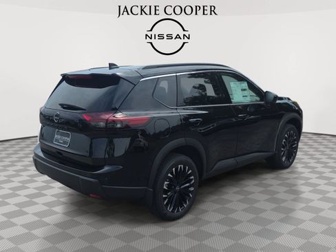New 2026 Nissan Rogue Dark Armor FWD image 5