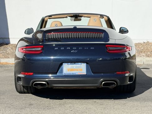 Used 2017 Porsche 911 Carrera image 9
