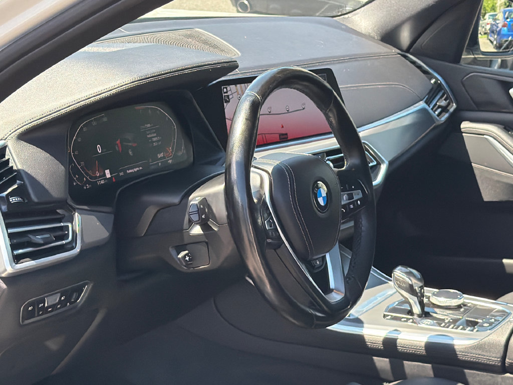 Used 2019 BMW X5 xDrive40i w/ Convenience Package AWD/4WD image 16