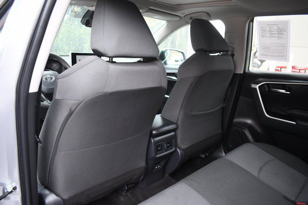 Used 2025 Toyota RAV4 XLE w/ Convenience Package AWD/4WD image 22