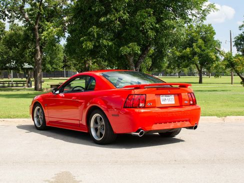 Used 2001 Ford Mustang GT RWD image 6