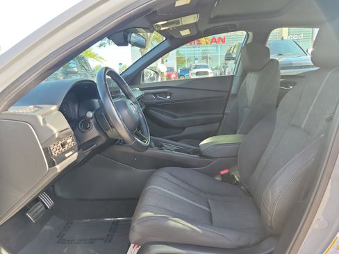 Used 2025 Honda Accord Sport image 16